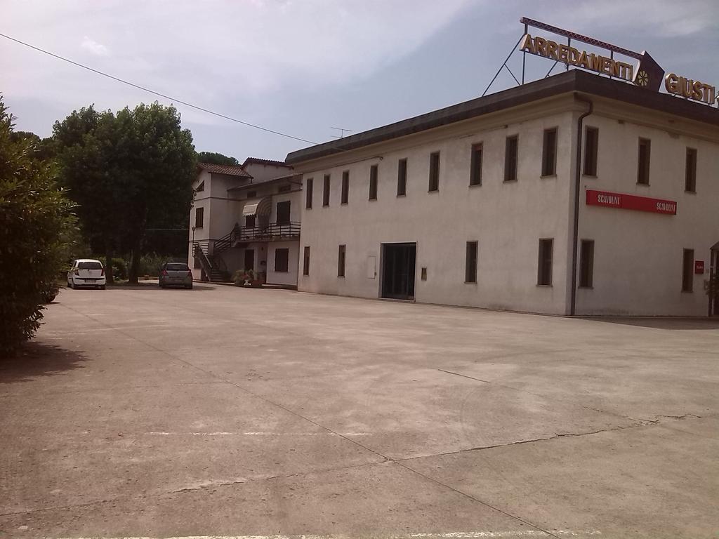A Casa Di Lavinia Appartement Quarrata Buitenkant foto